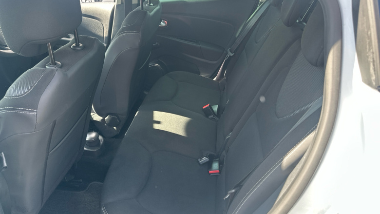 Renault Clio 0.9 TCE 90 Iconic 5dr Petrol Hatchback